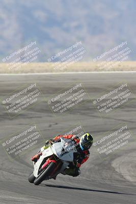 media/Oct-30-2025-Racers Edge (Thu) [[dabbdaf680]]/3-B Group/Session 2 (Bowl Exit)/